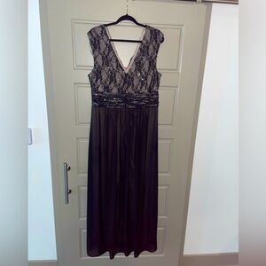 Sangria Women Black Brides Maids Dress